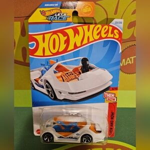 HotWheels Deora III White and Orange Race Car